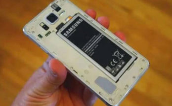 Samsung Akan Rilis Smartphone dengan Baterai yang Bisa Dilepas?